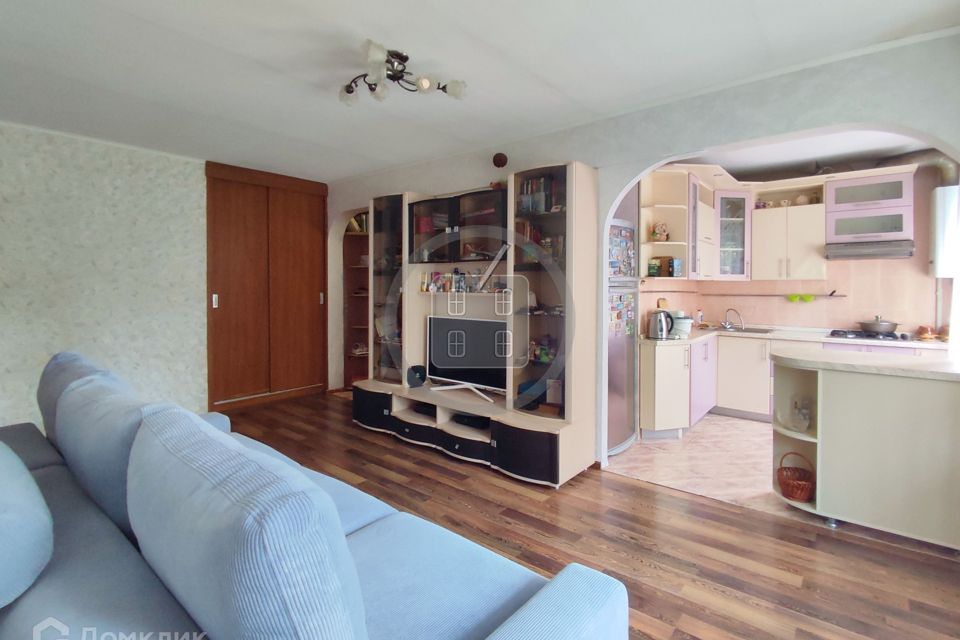 Продаётся 3-комнатная квартира, 50.4 м²