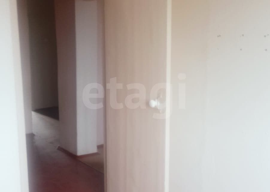 Продаётся 4-комнатная квартира, 76 м²