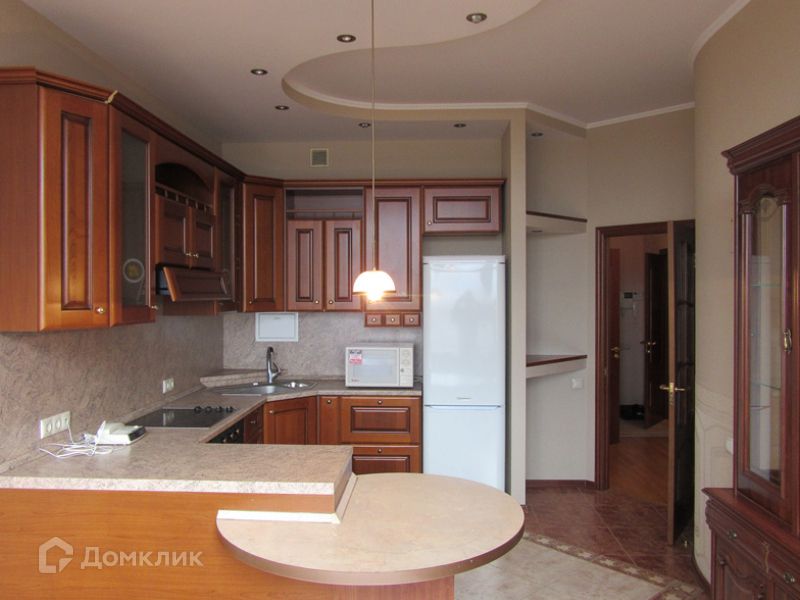 Сдаётся 2-комнатная квартира, 90 м²