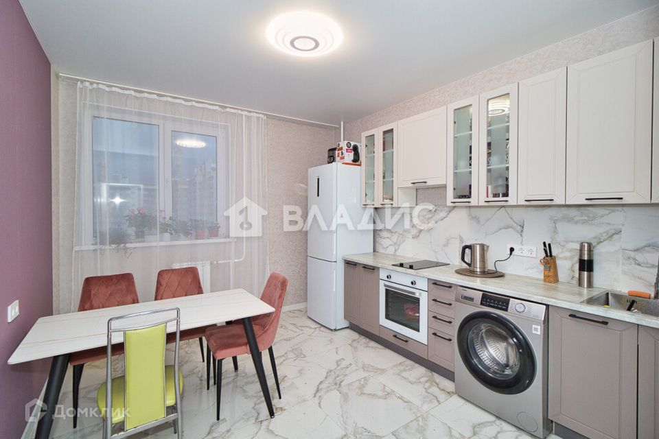 Продаётся 3-комнатная квартира, 92.9 м²