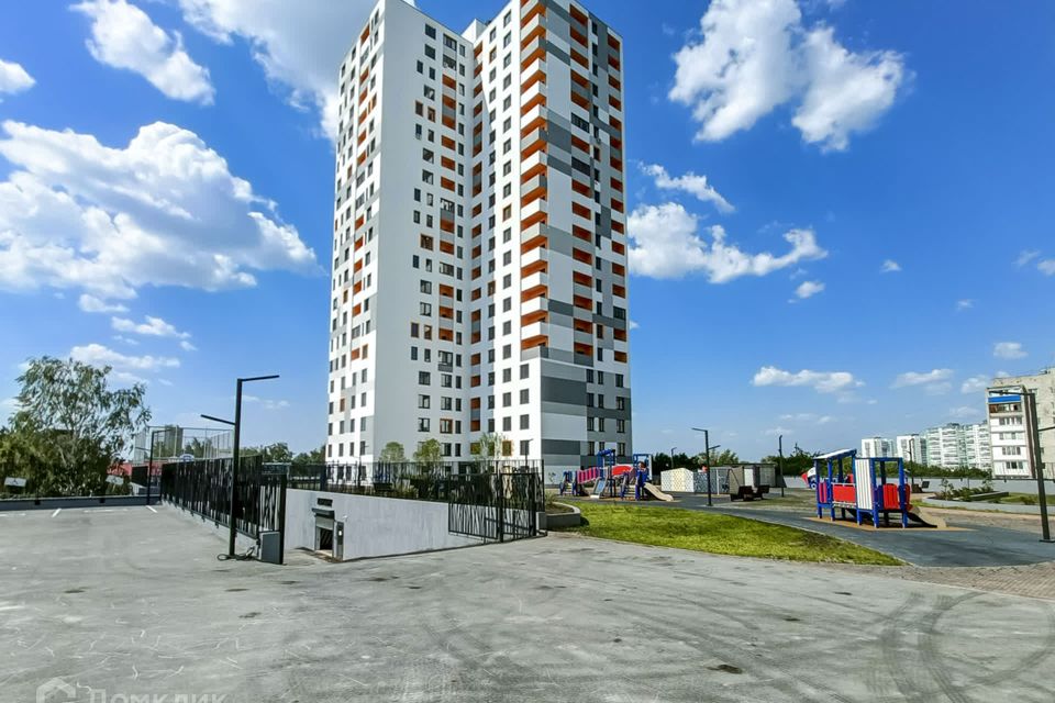 Продаётся 3-комнатная квартира, 82.8 м²