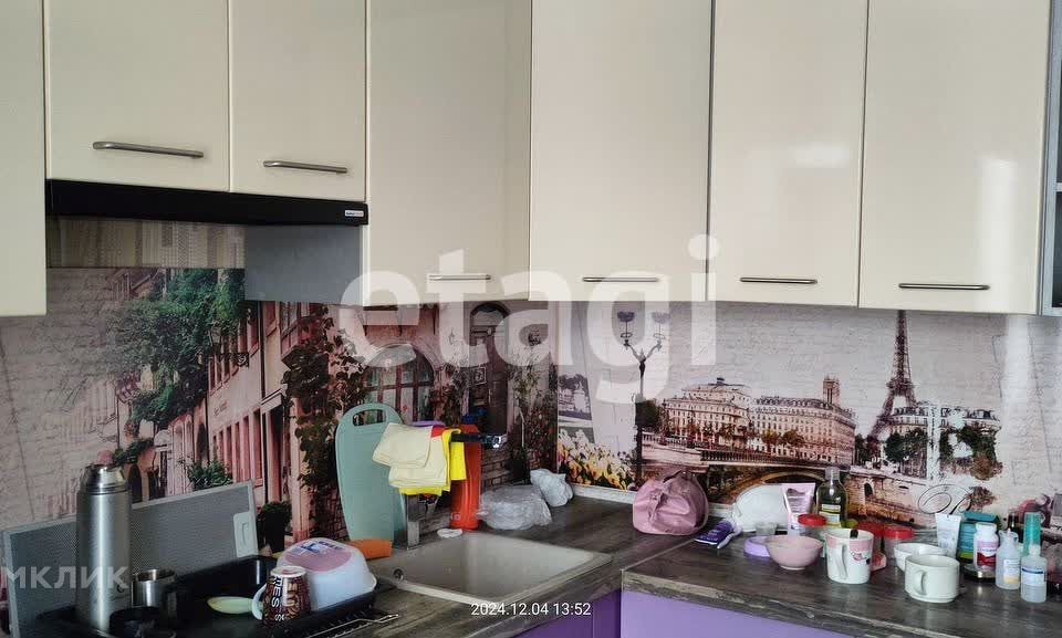 Продаётся 3-комнатная квартира, 56.9 м²