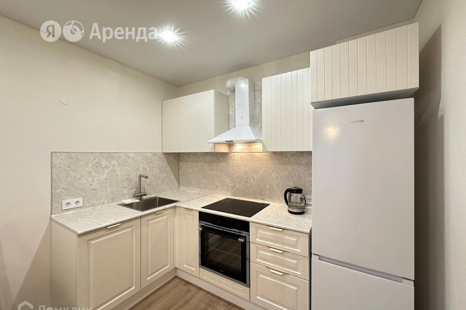 Сдаётся 1-комнатная квартира, 42 м²
