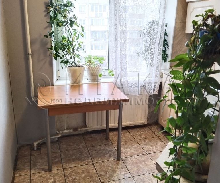 Продаётся 3-комнатная квартира, 57.8 м²