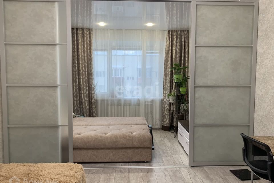 Продаётся 1-комнатная квартира, 42.7 м²