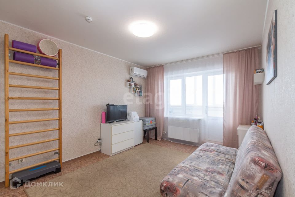 Продаётся 1-комнатная квартира, 37.1 м²