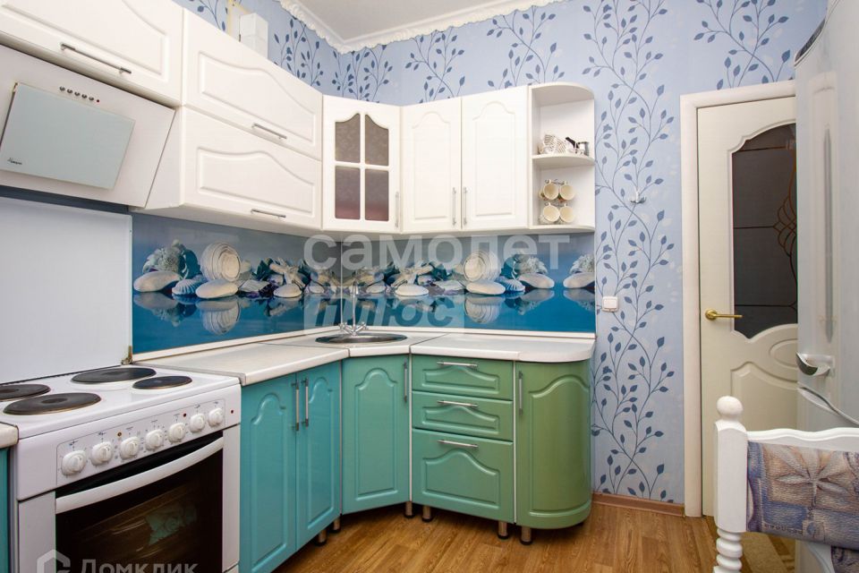 Продаётся 2-комнатная квартира, 56.8 м²