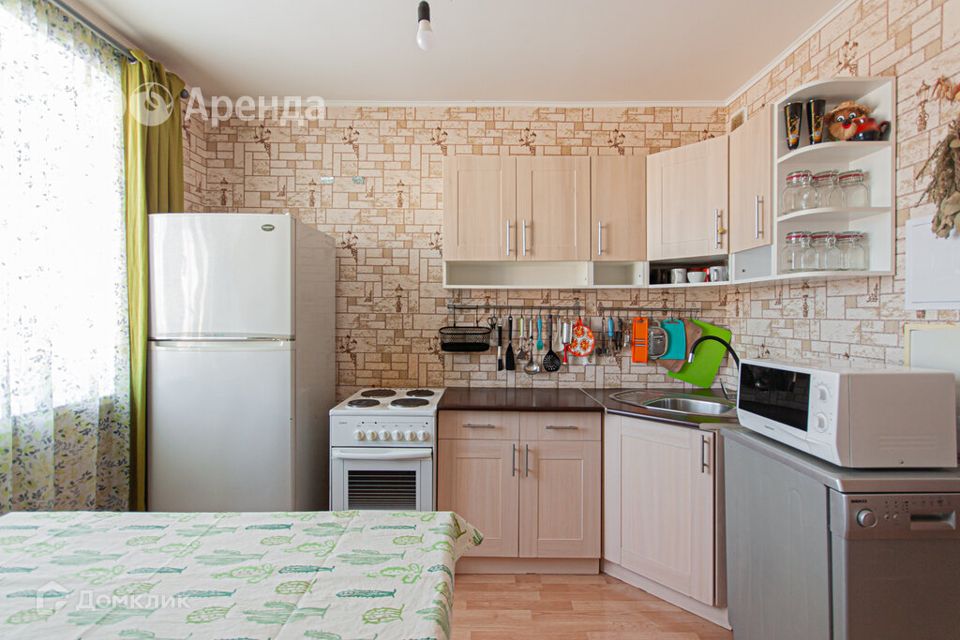 Сдаётся 3-комнатная квартира, 76 м²