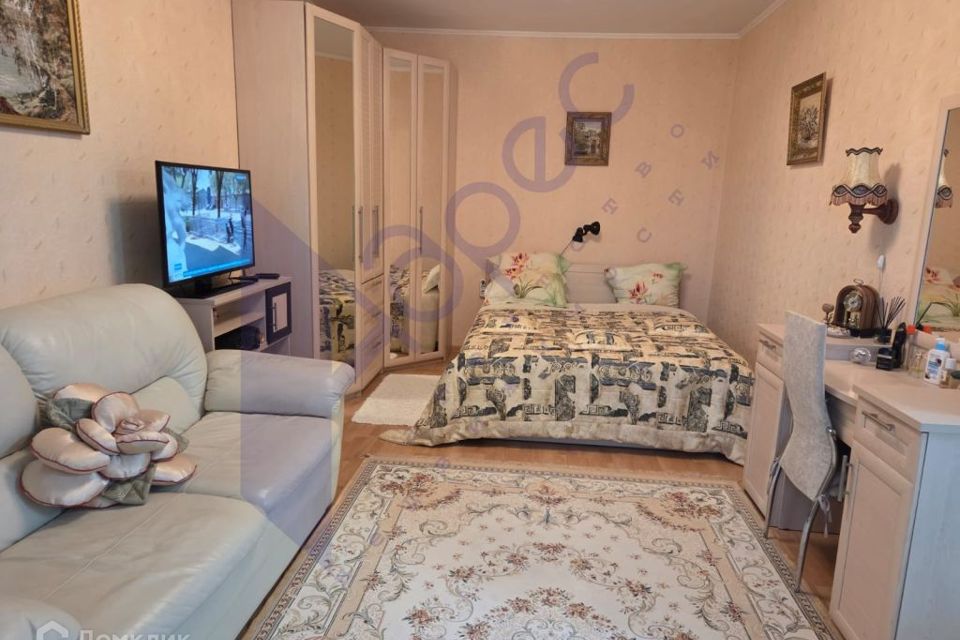 Продаётся 1-комнатная квартира, 45.5 м²