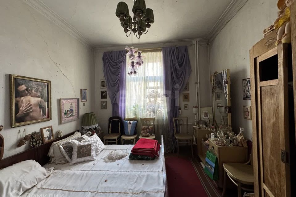 Продаётся 5-комнатная квартира, 114 м²