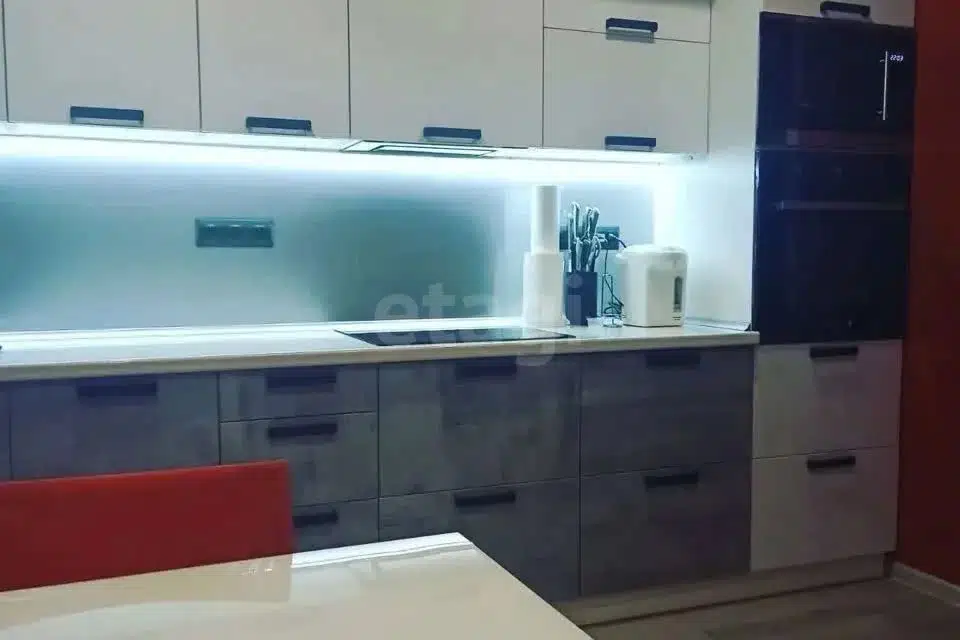 Продаётся 3-комнатная квартира, 113.4 м²