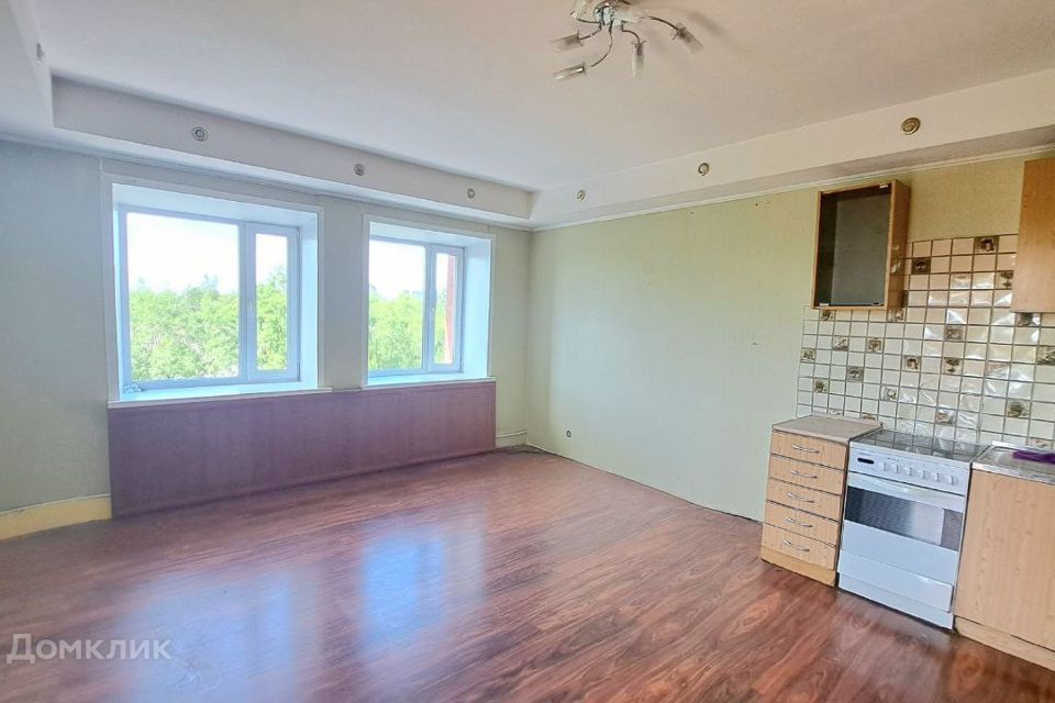 Продаётся 4-комнатная квартира, 105.2 м²