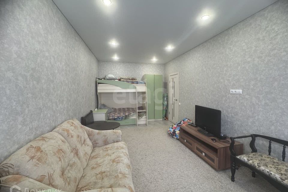 Продаётся 1-комнатная квартира, 39.3 м²