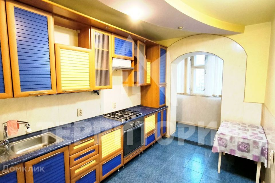 Продаётся 3-комнатная квартира, 65 м²