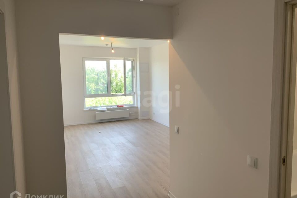 Продаётся 1-комнатная квартира, 41.7 м²
