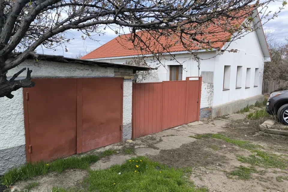 Продаётся 2-этажный дом, 140 м²