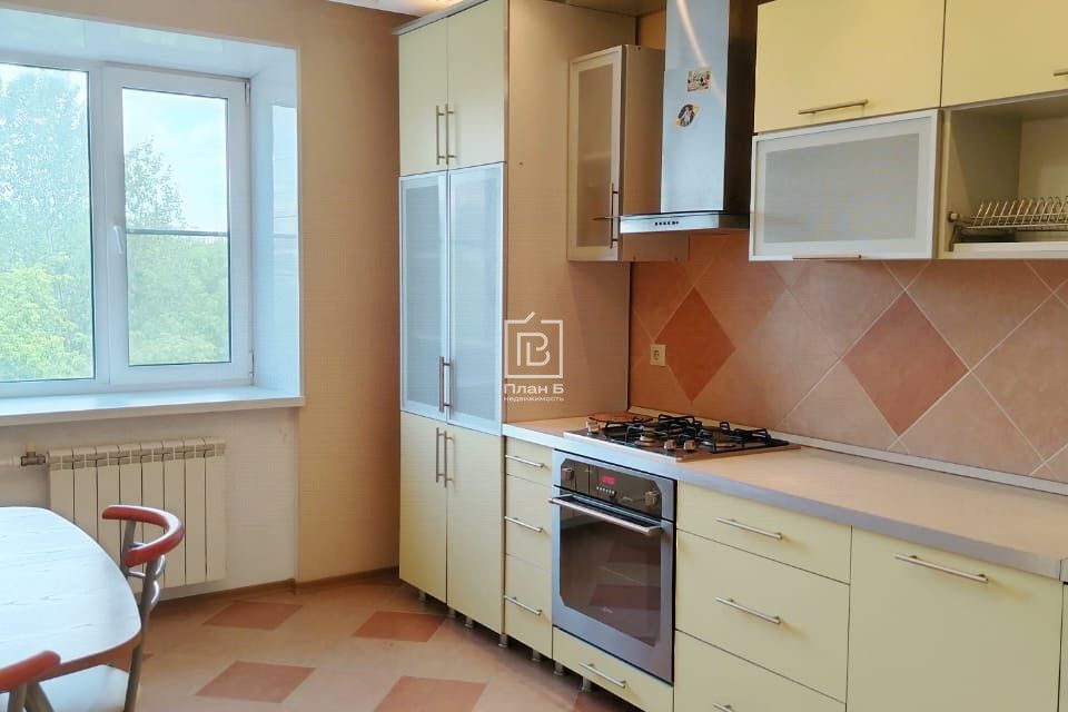 Сдаётся 2-комнатная квартира, 68.6 м²