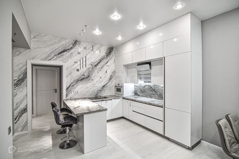 Продаётся 3-комнатная квартира, 76.4 м²