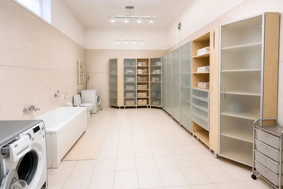 Продаётся 4-этажный дом, 830 м²