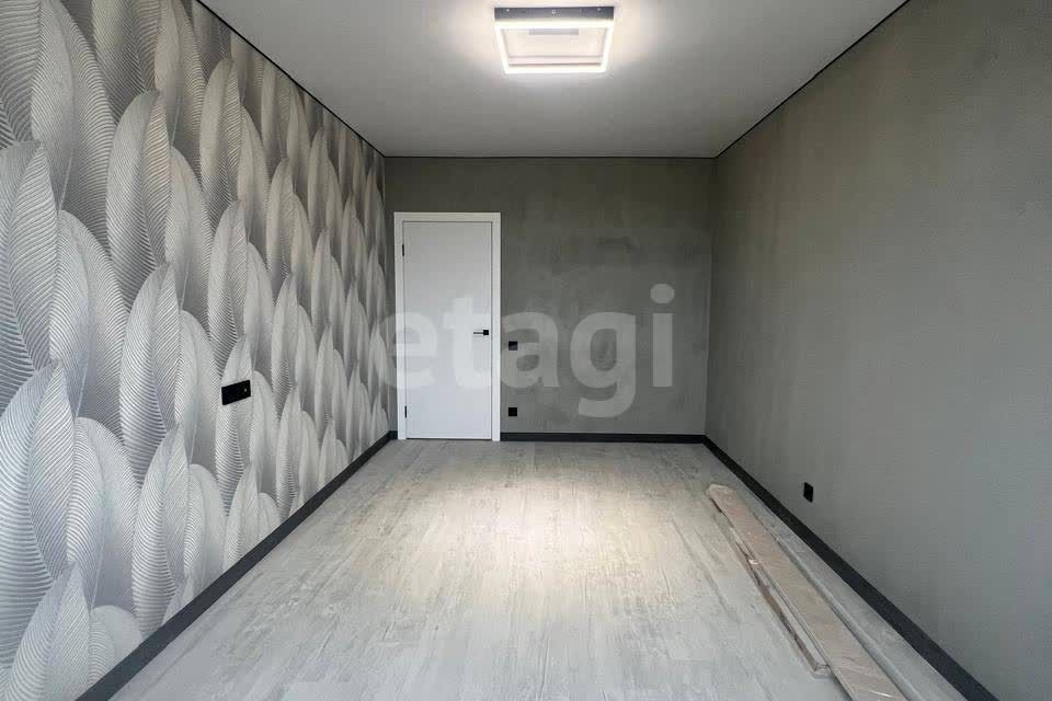 Продаётся 1-комнатная квартира, 41.8 м²