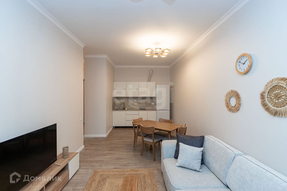 Сдаётся 1-комнатная квартира, 51 м²