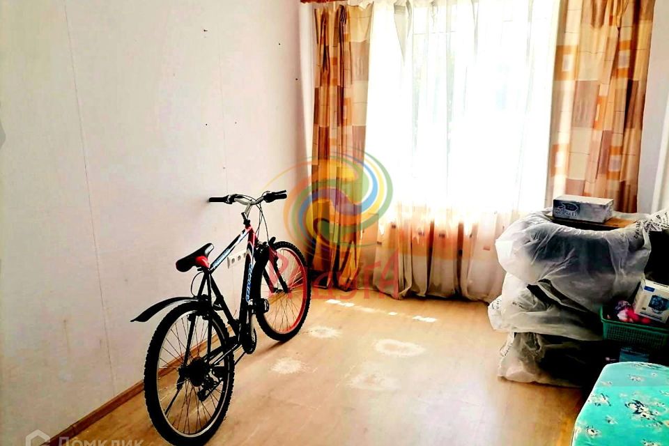 Продаётся 4-комнатная квартира, 77.2 м²