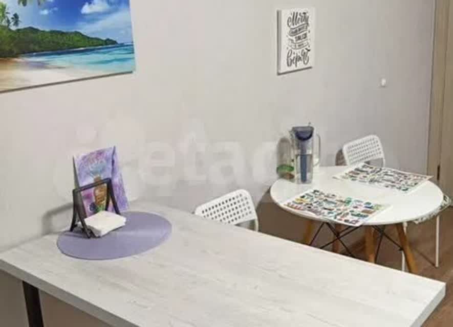 Продаётся 3-комнатная квартира, 79.2 м²
