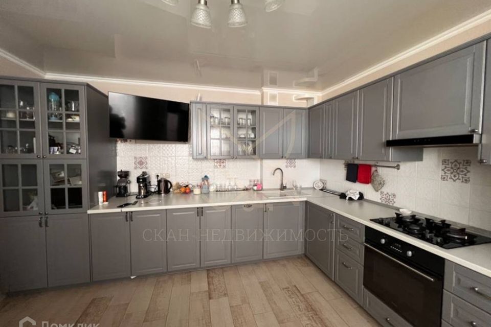 Продаётся 3-комнатная квартира, 103.8 м²