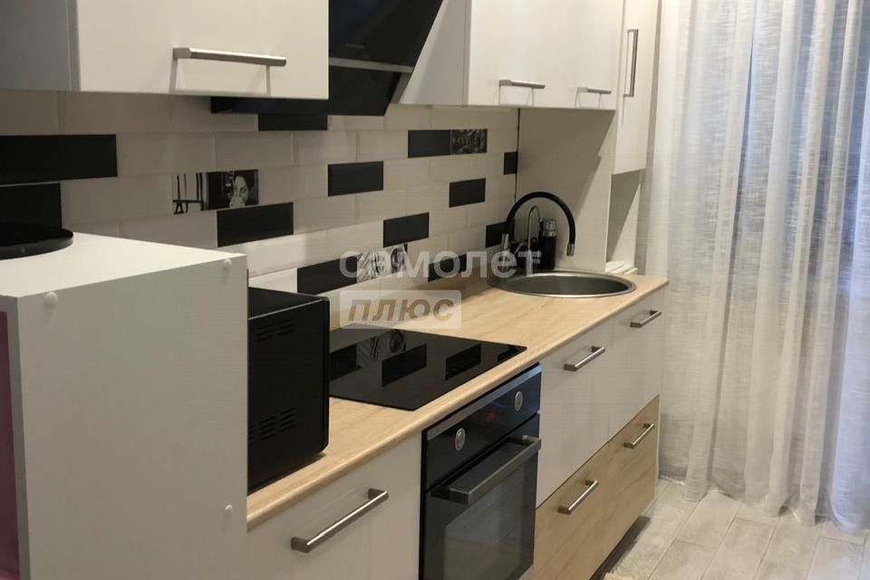 Продаётся 2-комнатная квартира, 61.2 м²