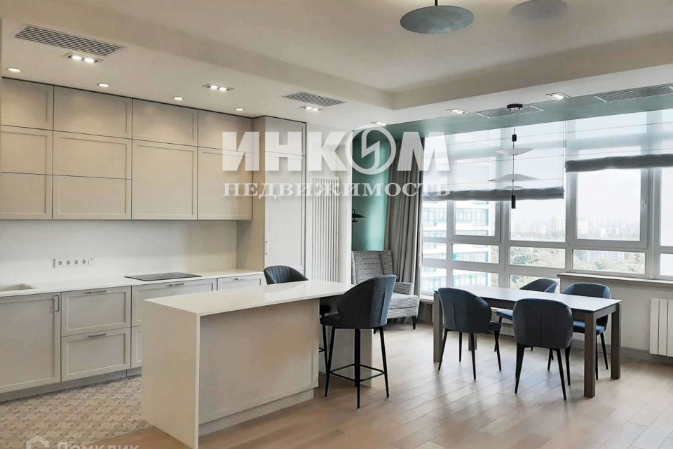 Сдаётся 3-комнатная квартира, 117 м²