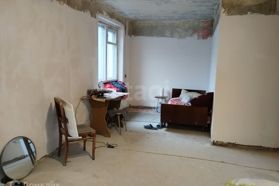 Продаётся 1-комнатная квартира, 41.3 м²