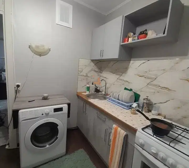 Сдаётся 2-комнатная квартира, 58 м²