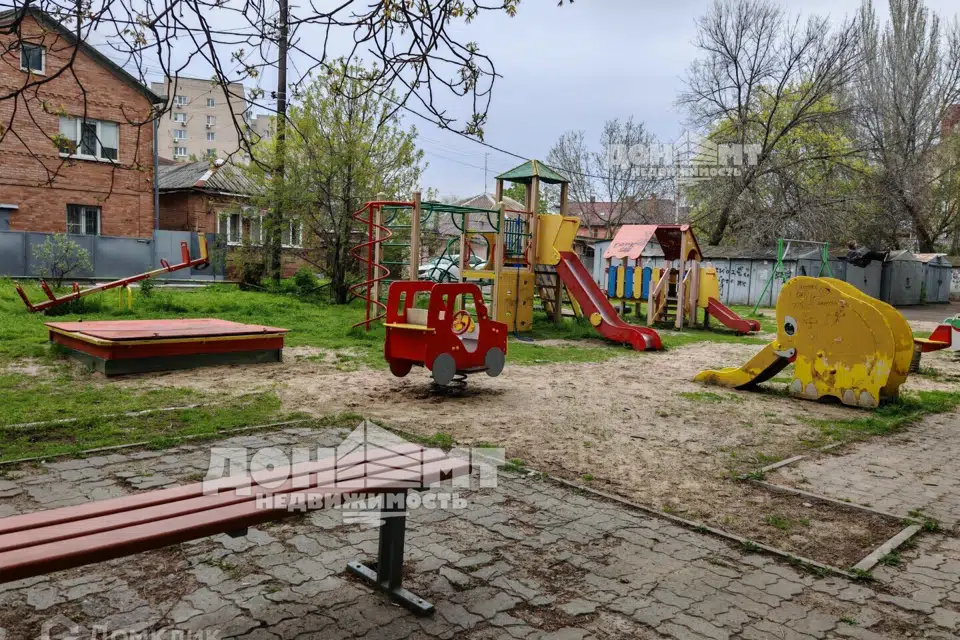 Продаётся 3-комнатная квартира, 56.5 м²