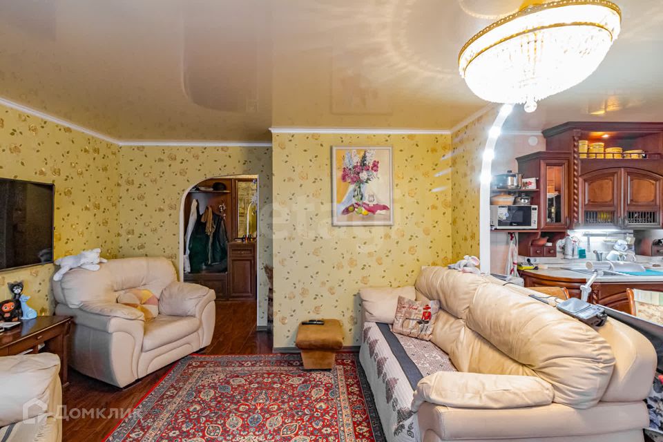 Продаётся 2-комнатная квартира, 61.8 м²