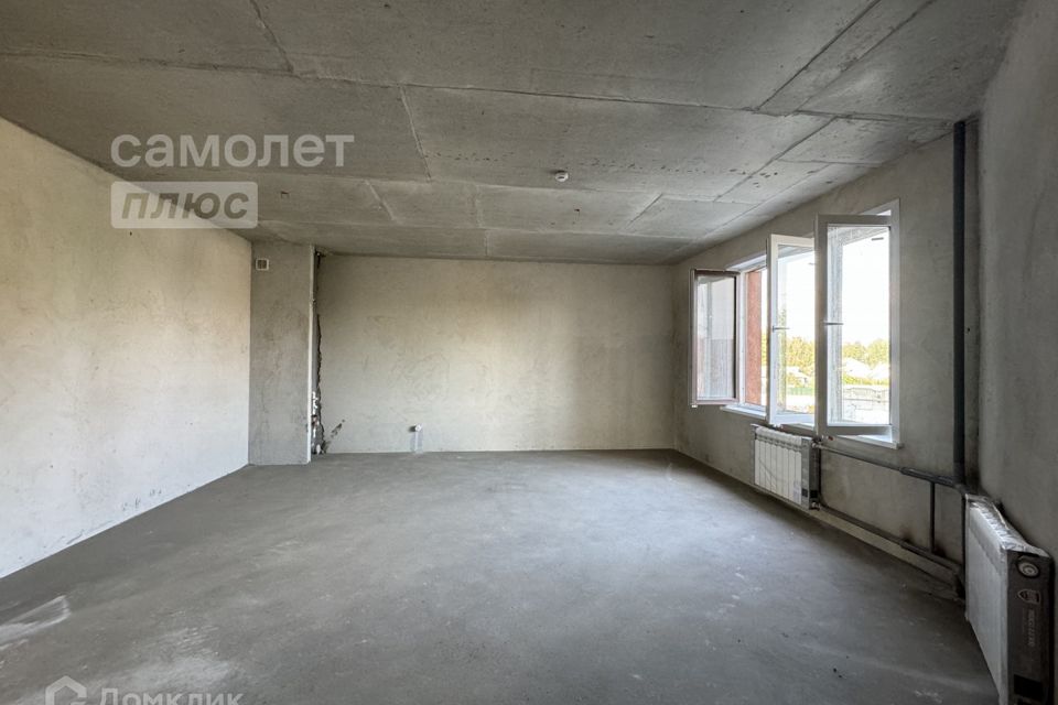 Продаётся 3-комнатная квартира, 111.7 м²