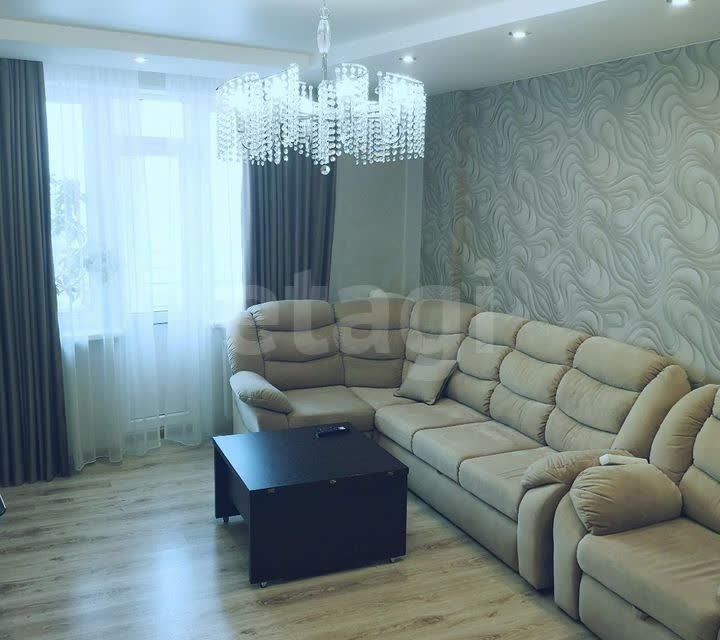 Продаётся 4-комнатная квартира, 109.1 м²