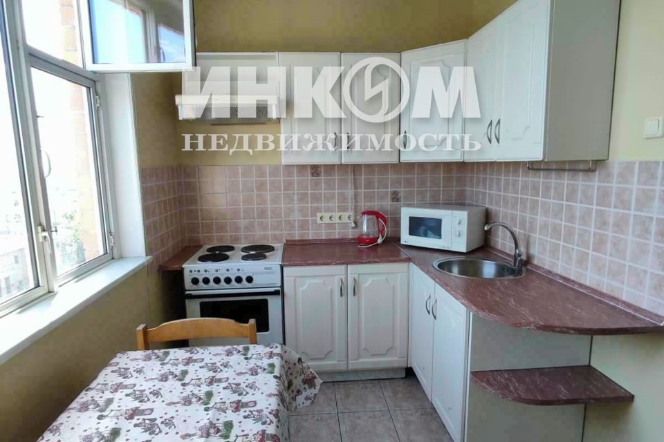 Сдаётся 1-комнатная квартира, 38 м²