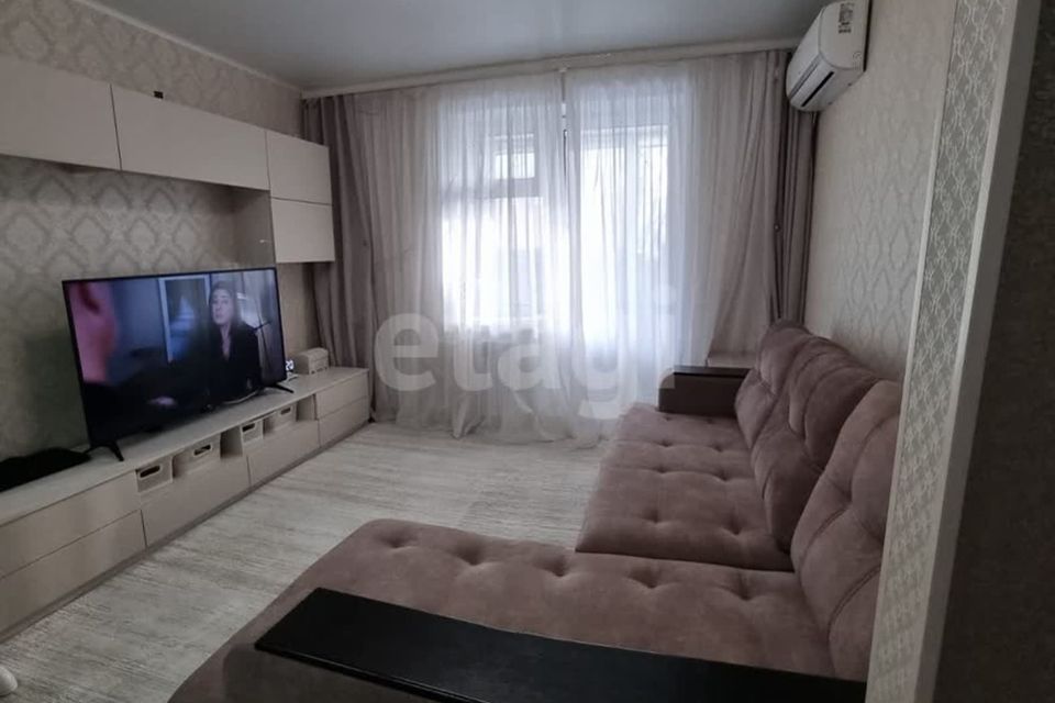 Продаётся 1-комнатная квартира, 40.7 м²