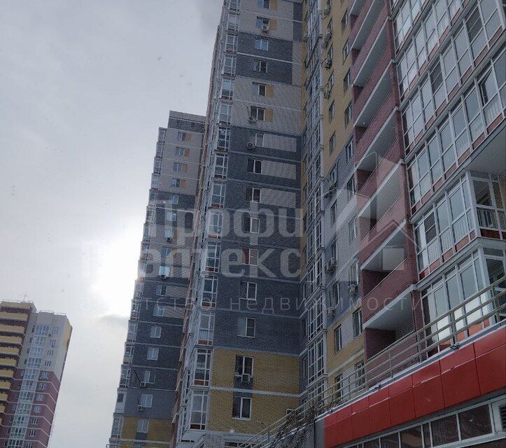 Продаётся 2-комнатная квартира, 67.2 м²