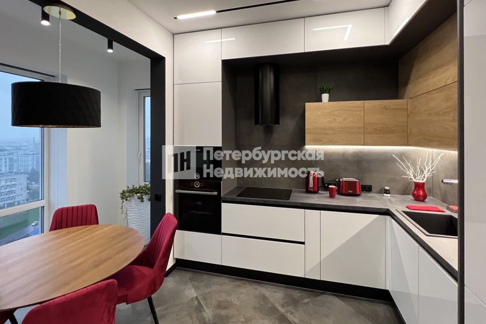 Продаётся 3-комнатная квартира, 90.2 м²