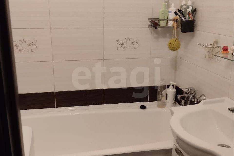 Продаётся 3-комнатная квартира, 71.1 м²
