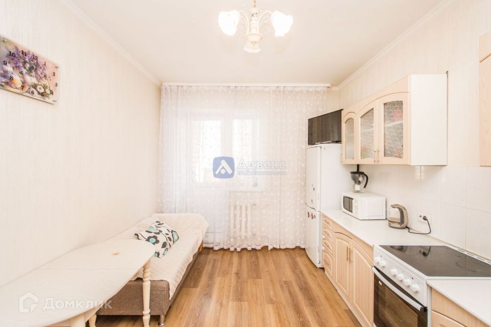 Продаётся 1-комнатная квартира, 42.2 м²
