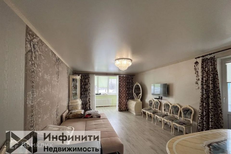 Продаётся 4-комнатная квартира, 130 м²