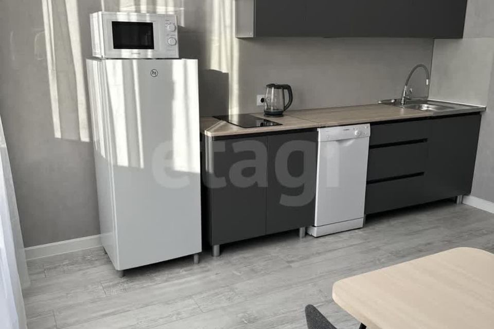 Сдаётся 1-комнатная квартира, 40 м²