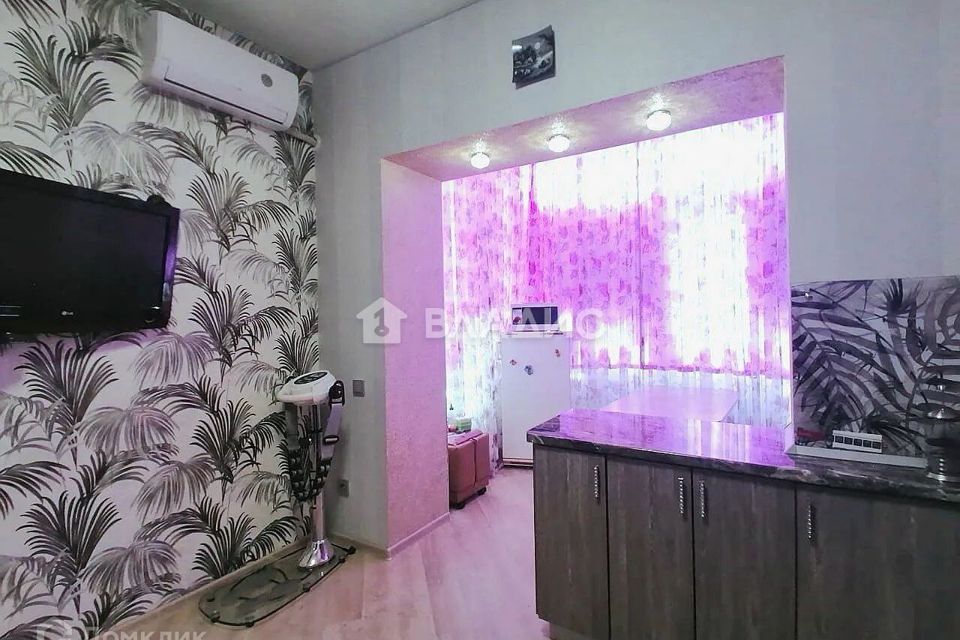 Продаётся 2-комнатная квартира, 65 м²