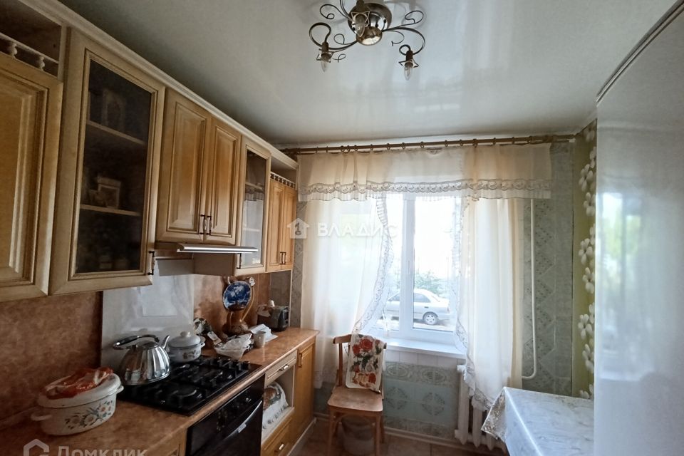 Продаётся 4-комнатная квартира, 74.9 м²