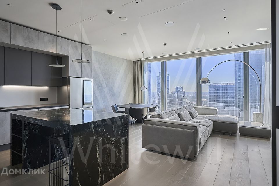 Продаётся 3-комнатная квартира, 110 м²