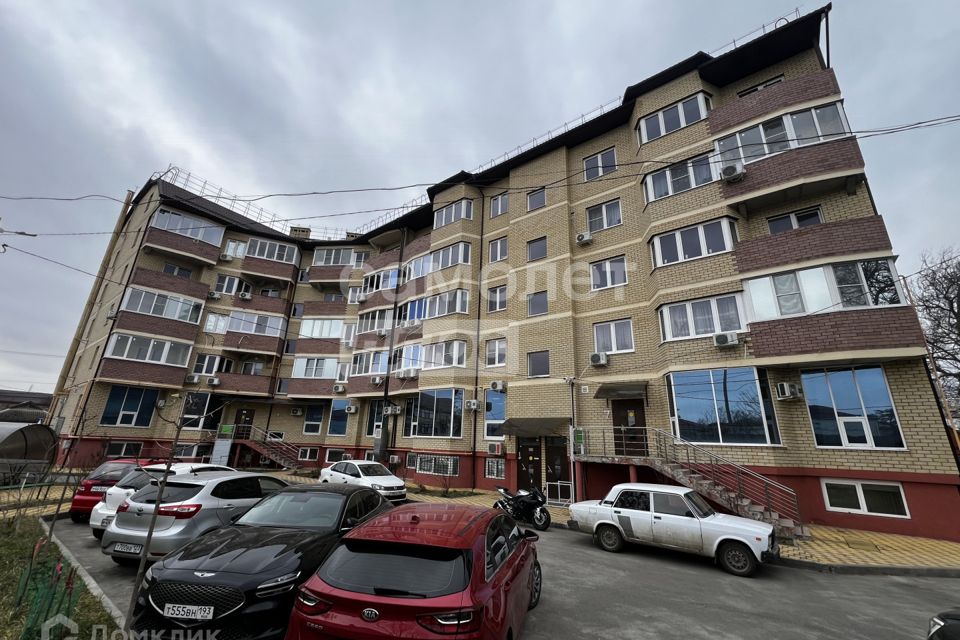 Продаётся 3-комнатная квартира, 130 м²