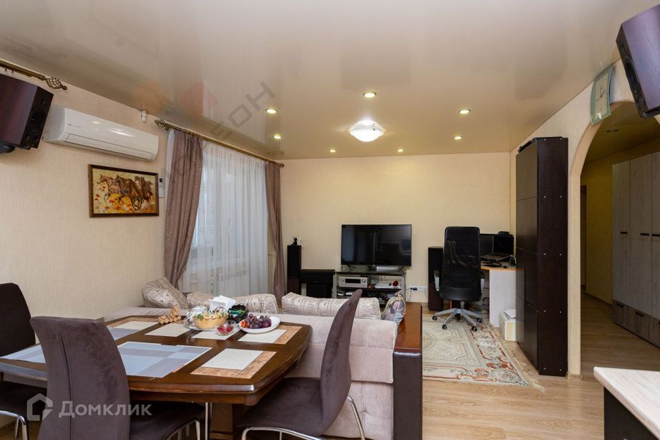 Продаётся 3-комнатная квартира, 62.1 м²