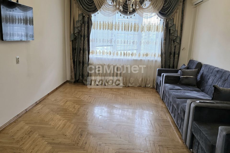 Сдаётся 4-комнатная квартира, 96 м²